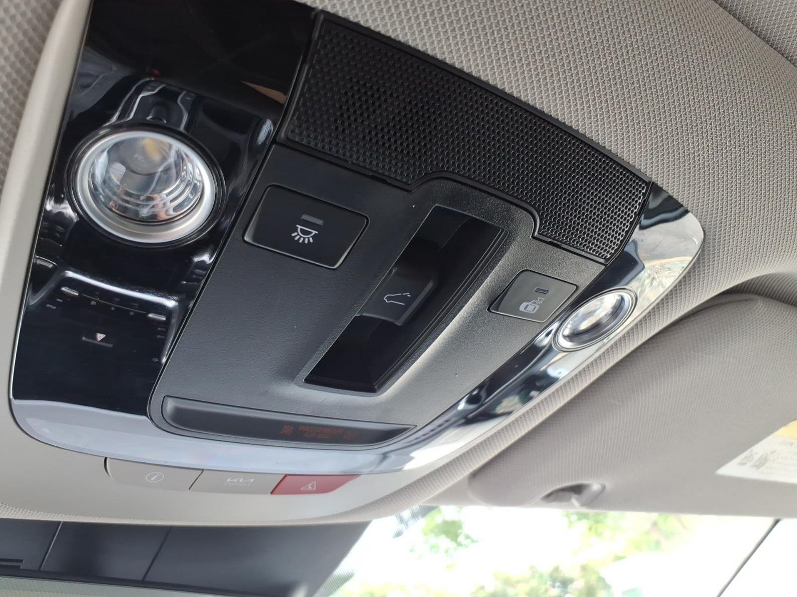Used 2023 Glacial White Pearl Kia SX image 22
