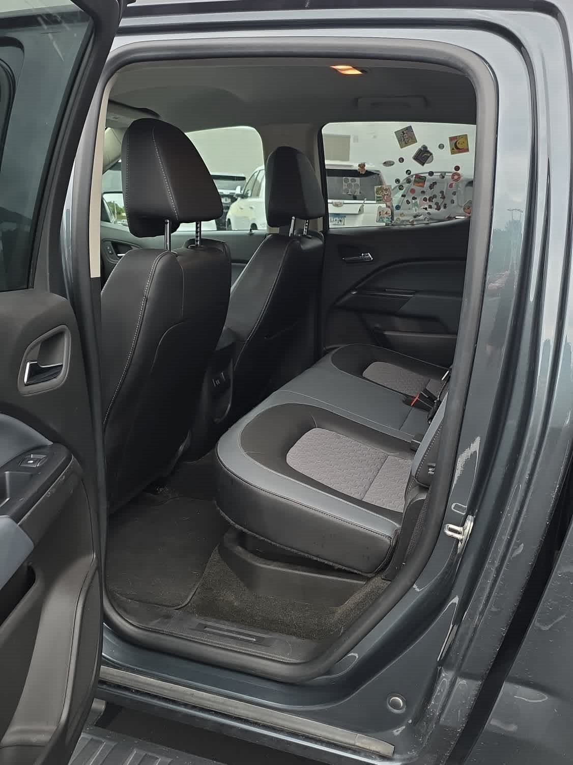 Used 2015 CYBER GRAY METALLIC Chevrolet 4WD Z71 image 6