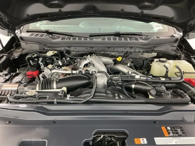 Certified Used 2025 Gray Ford Lariat image 33