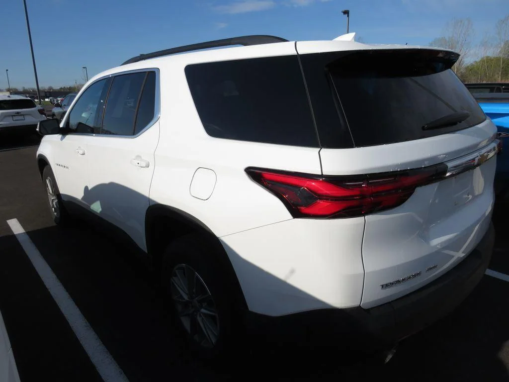 Used 2023 Summit White Chevrolet LT image 8