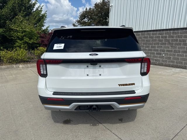 New 2026 Star White Metallic Tri-Coat Ford Tremor® image 5