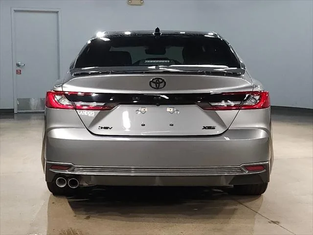 Certified Used 2025 PRECIOUS METAL Toyota  image 6