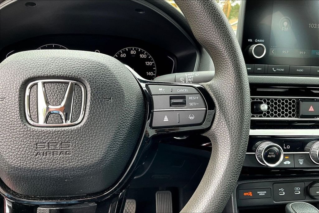 Used 2025  Honda LX image 10