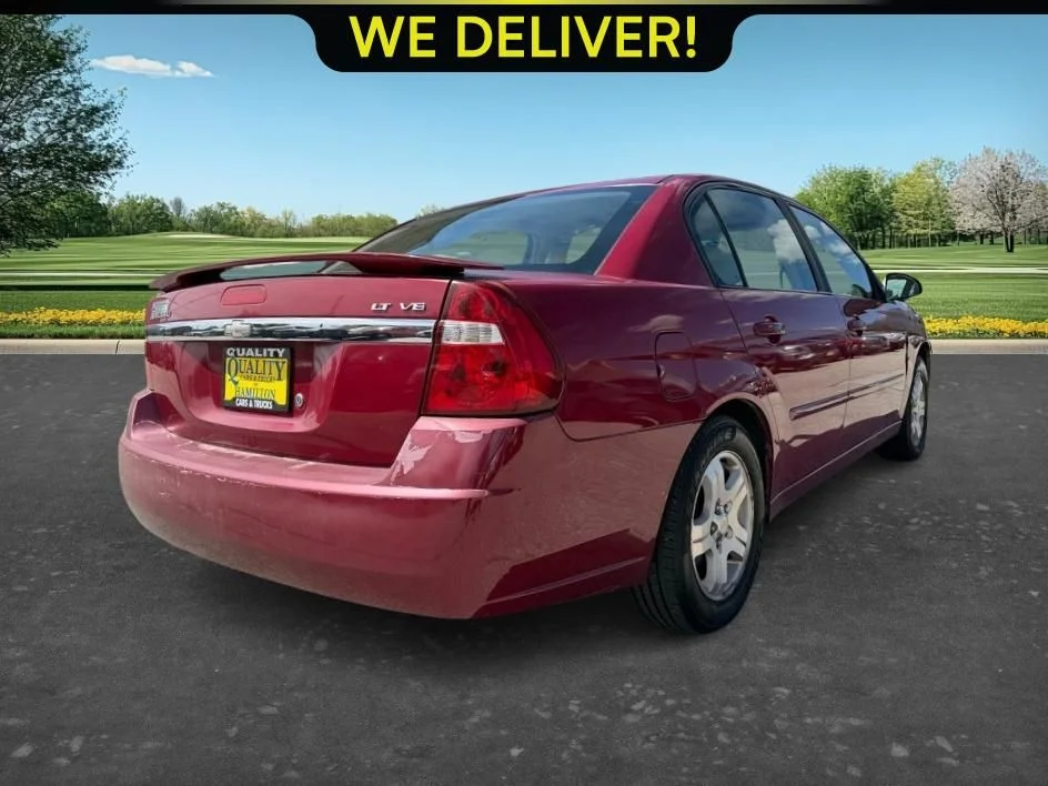 Used 2005 Red Chevrolet LT image 5