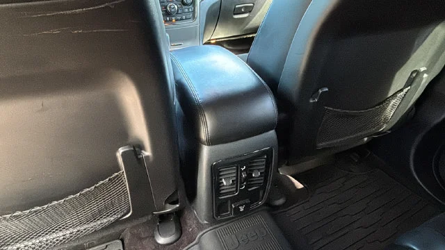 Used 2018 White Jeep Altitude image 20