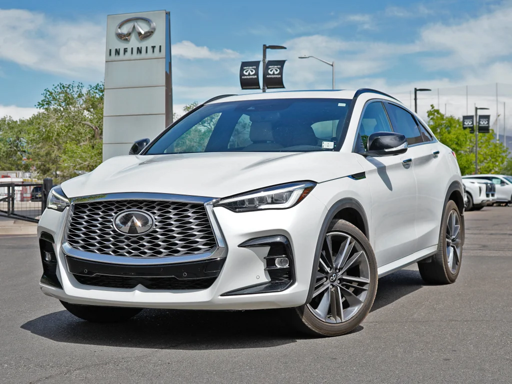 Used 2023 White INFINITI ESSENTIAL image 1