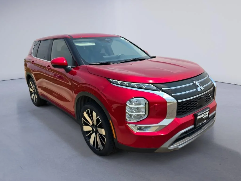 Used 2025 Red Mitsubishi Trail Edition image 7