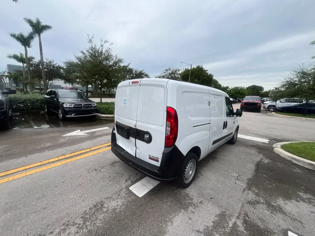 Used 2016 Bright White Ram Tradesman image 10