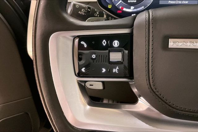 Used 2024 Blue Land Rover SE image 18