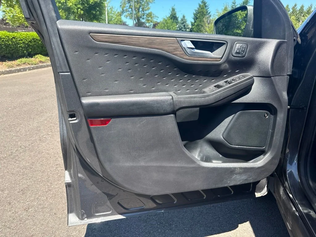 Used 2020 Magnetic Metallic Ford Titanium image 17