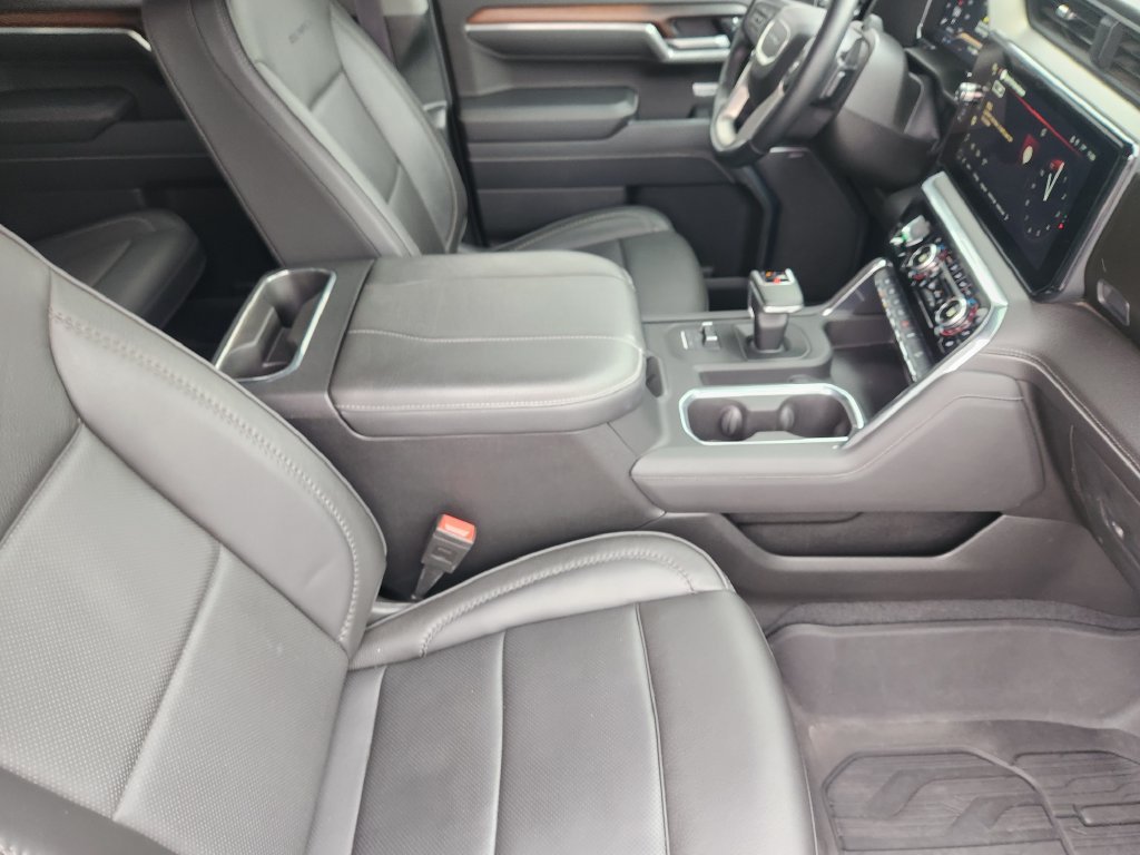Used 2025 White GMC Denali image 15