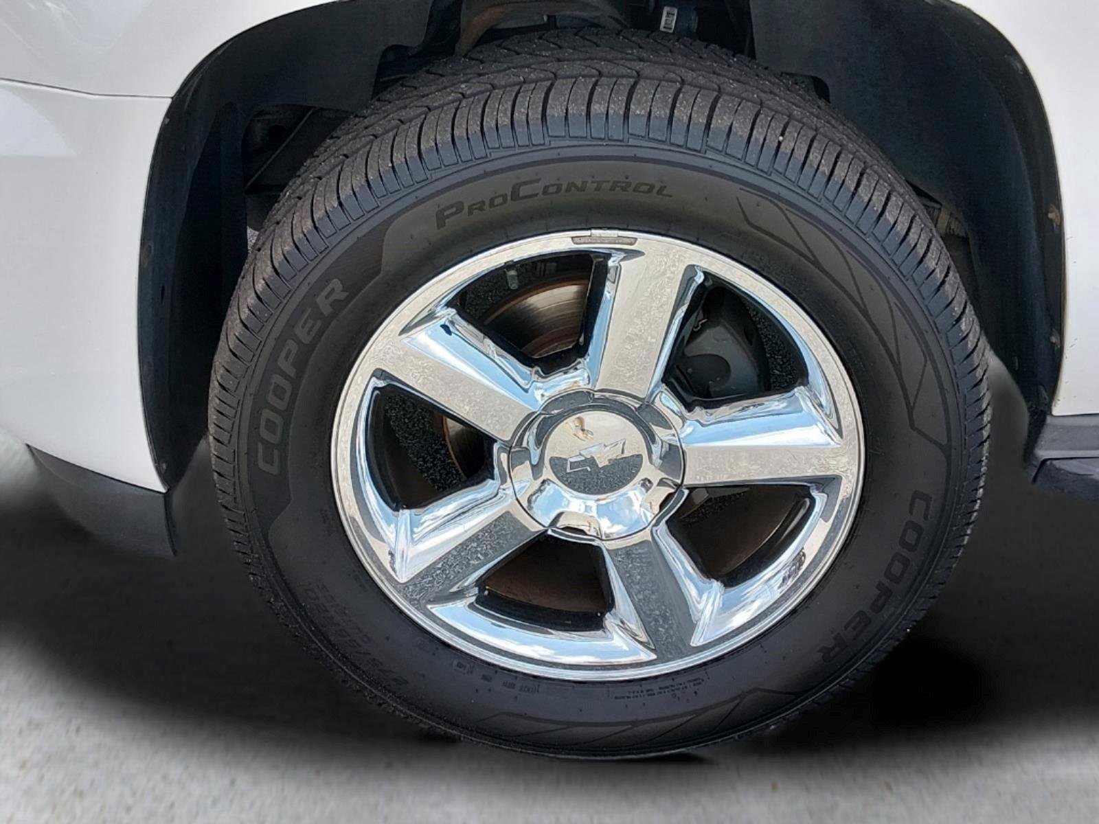 Used 2013 Summit White Chevrolet LTZ image 11