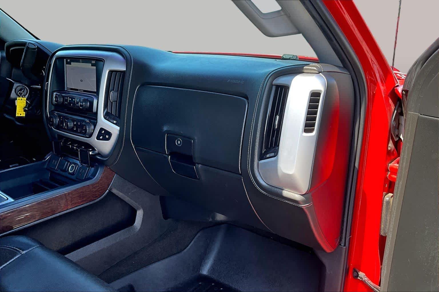 Used 2016 Cardinal Red GMC SLT image 19