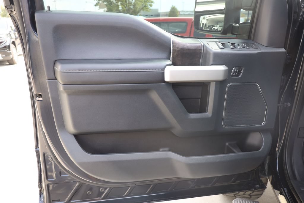 Used 2022 Blue Ford LARIAT image 10