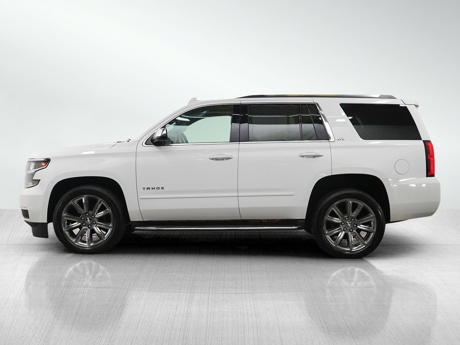 Used 2016 Chevrolet Tahoe LTZ with VIN 1GNSKCKC5GR122930 for sale in White Bear Lake, Minnesota