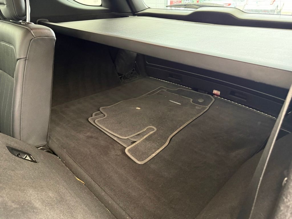 Used 2019 White Mercedes-Benz GLE 400 image 67