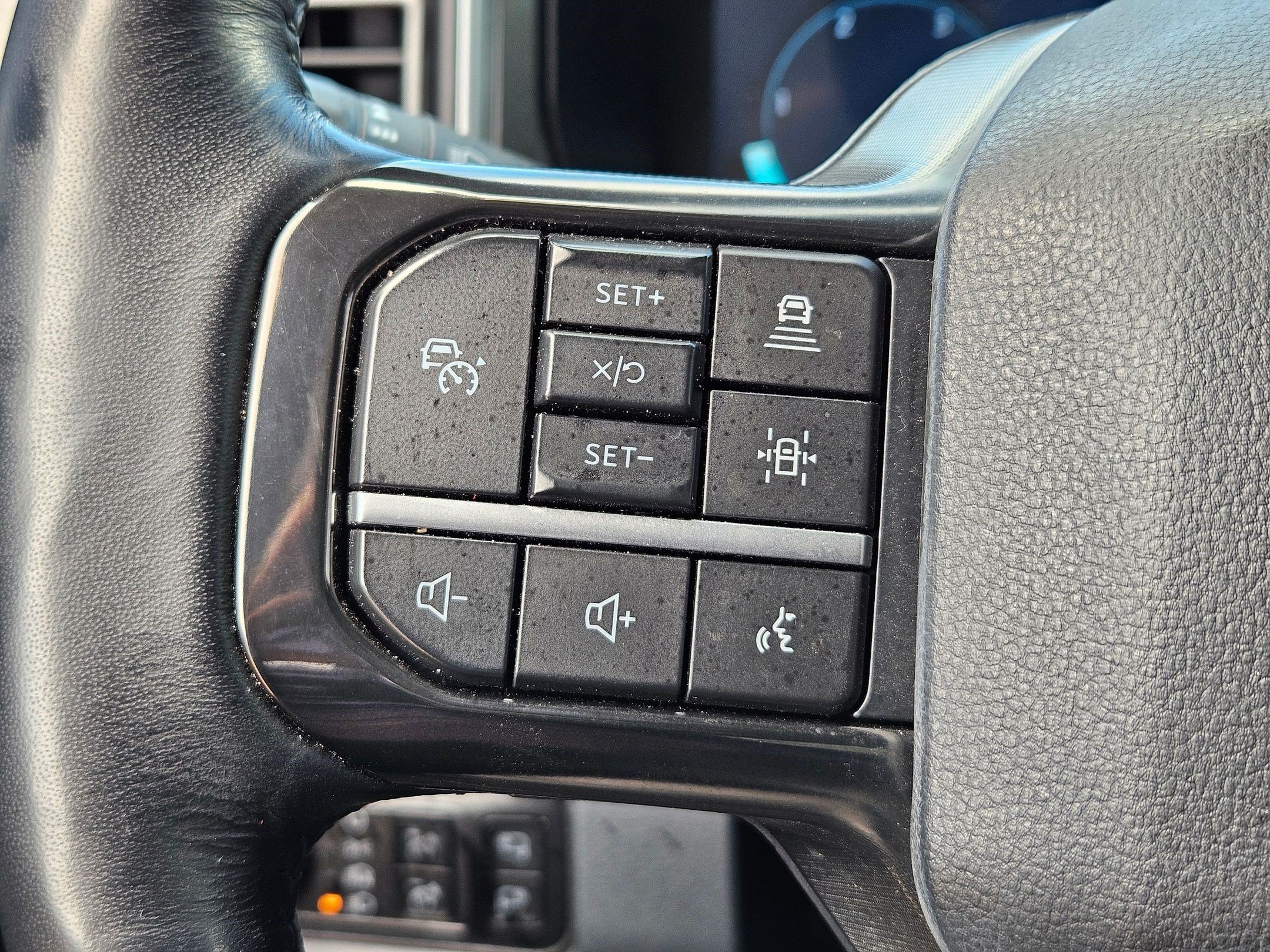 Used 2025 Agate Black Metallic Ford Platinum image 16