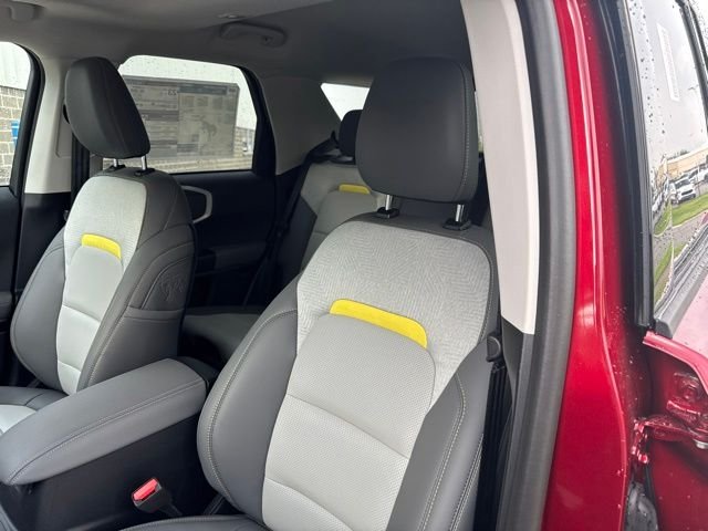 New 2026 Ruby Red Metallic Tinted Clearcoat Ford Badlands image 15