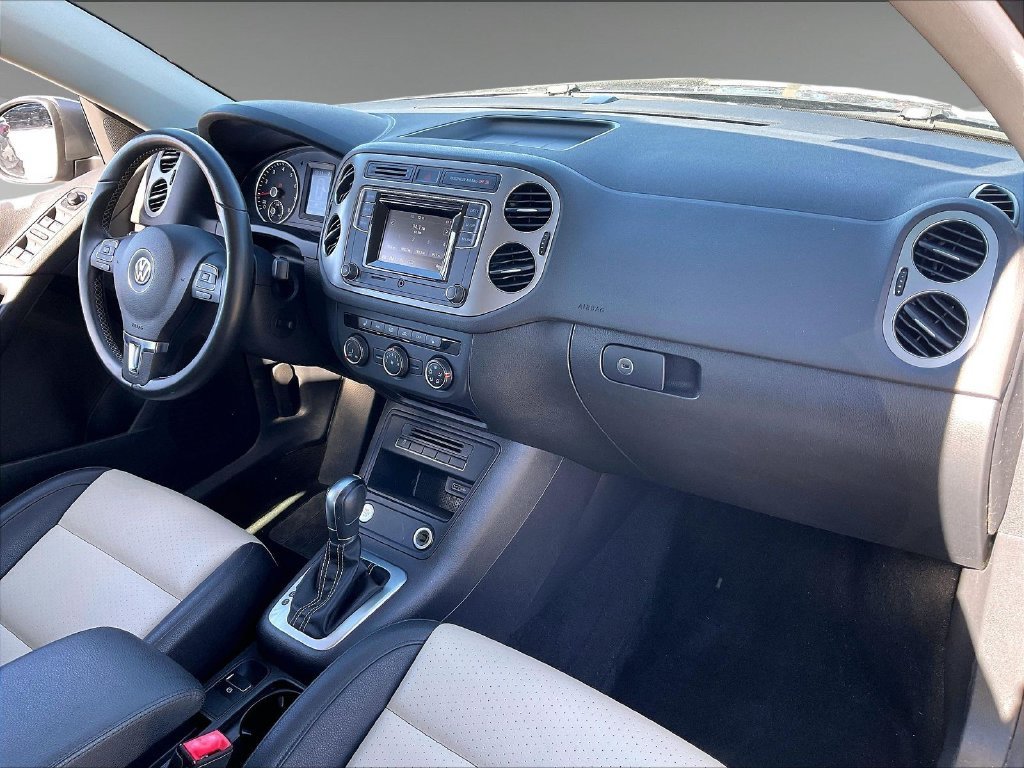 Used 2016 Pepper / Gray Volkswagen S image 13