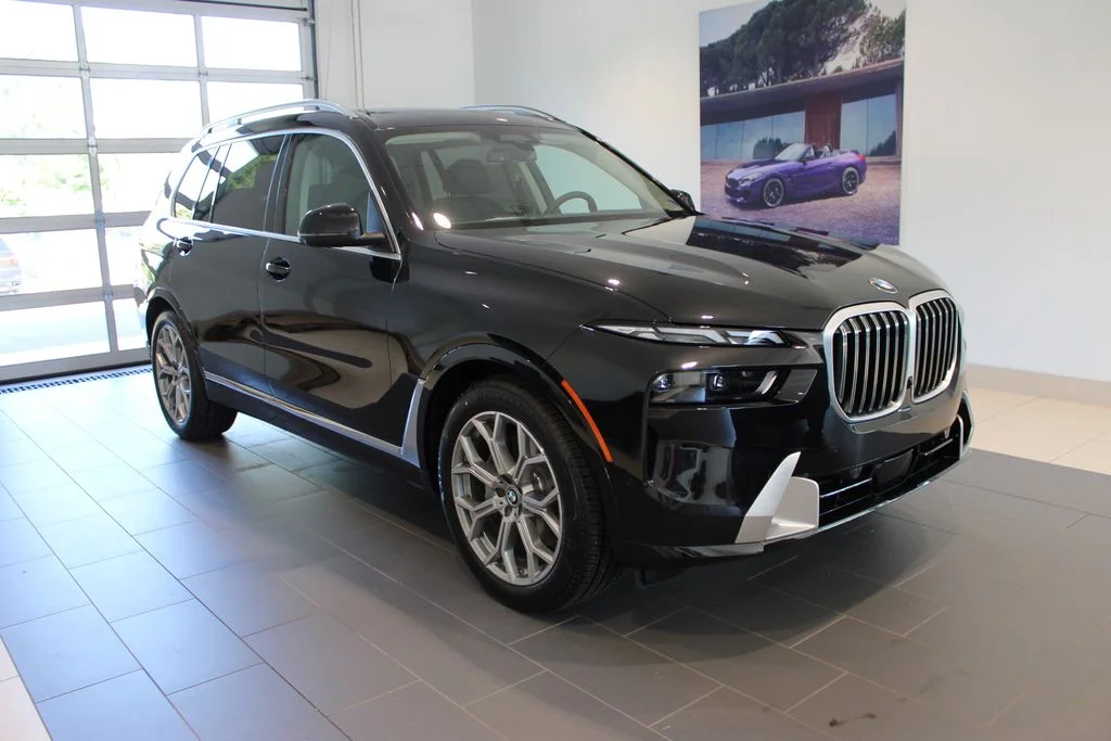 New 2027 Black Sapphire Metallic BMW xDrive40i image 2