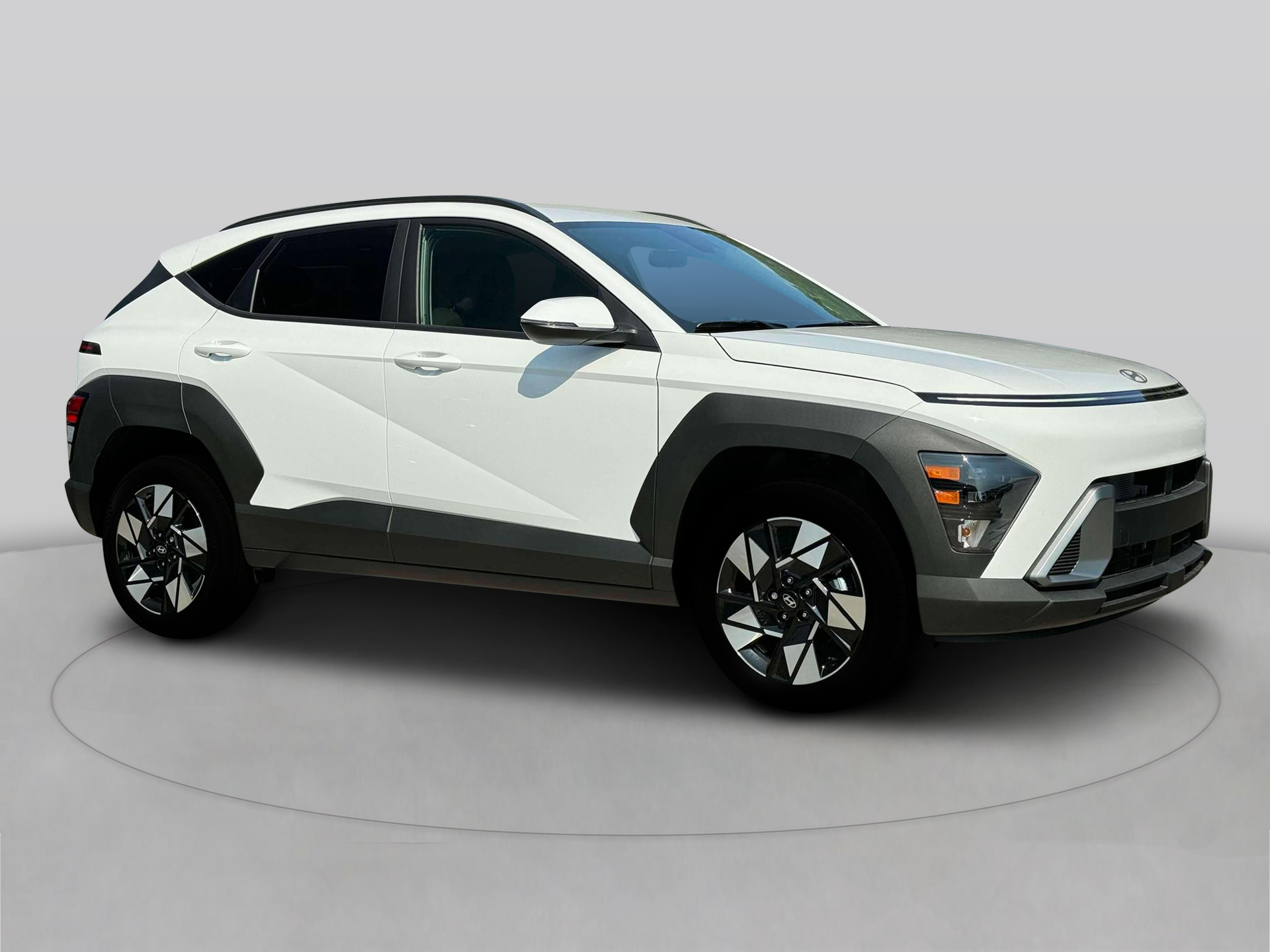 New 2025 White Hyundai SEL Convenience AWD image 10