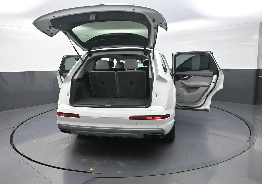 Used 2019  Audi 55 Premium image 37