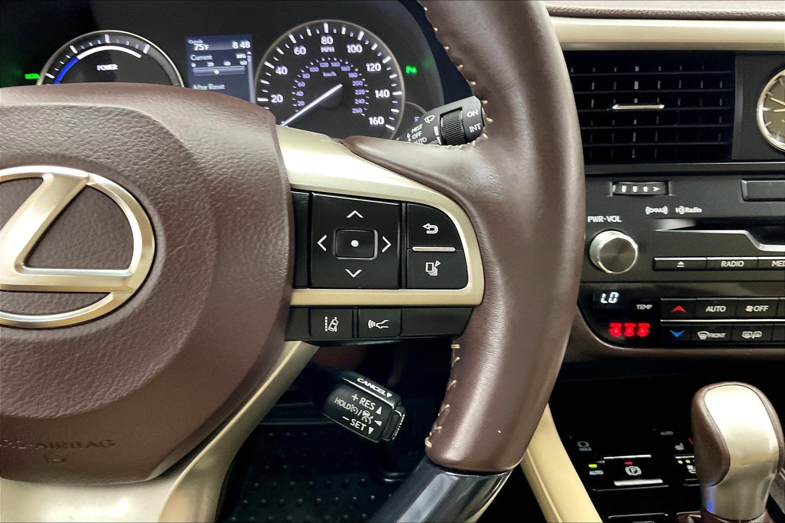 Used 2019 Eminent White Pearl Lexus RX 450h image 21
