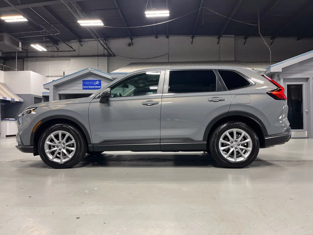 Used 2026 Urban Gray Pearl Honda EX image 4