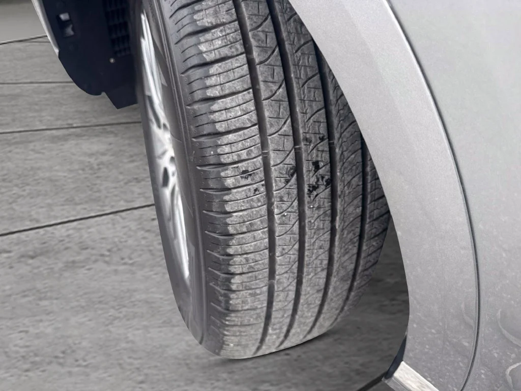 Used 2026 Silver Genesis 2.5T image 32