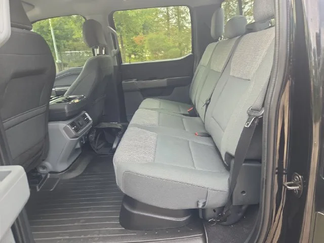Used 2023 Black Ford XLT image 37