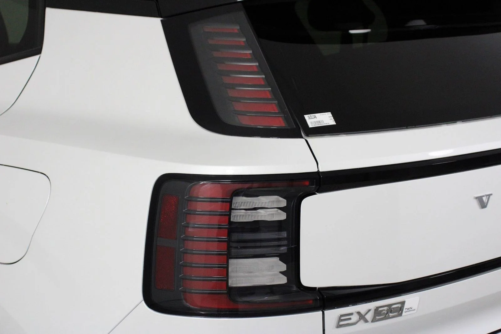 2025 Volvo EX30 Plus - Photo 14