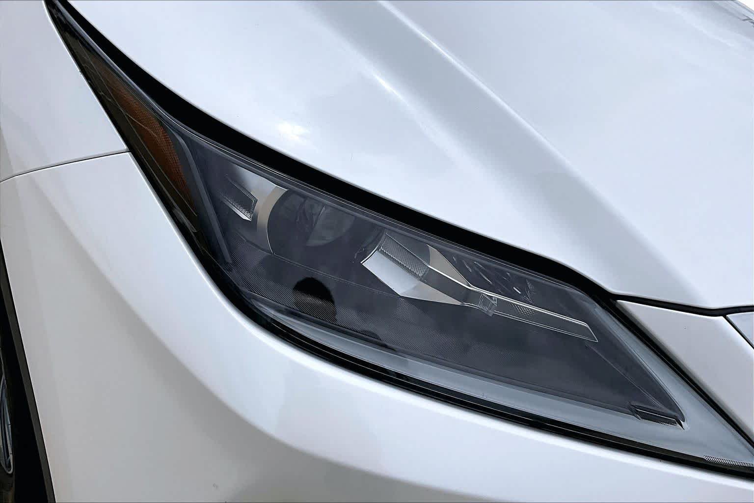 Used 2022 Eminent White Pearl Lexus  image 28
