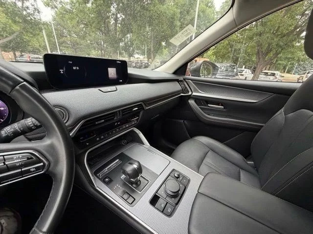 Used 2024 Machine Gray Metallic Mazda Preferred image 19