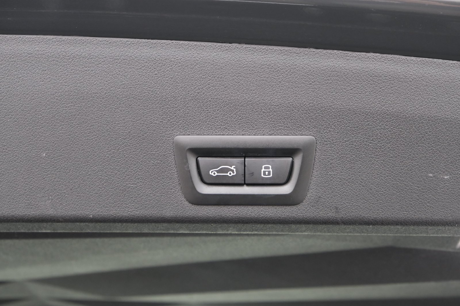 Used 2023 Dravit Gray Metallic BMW Base image 39