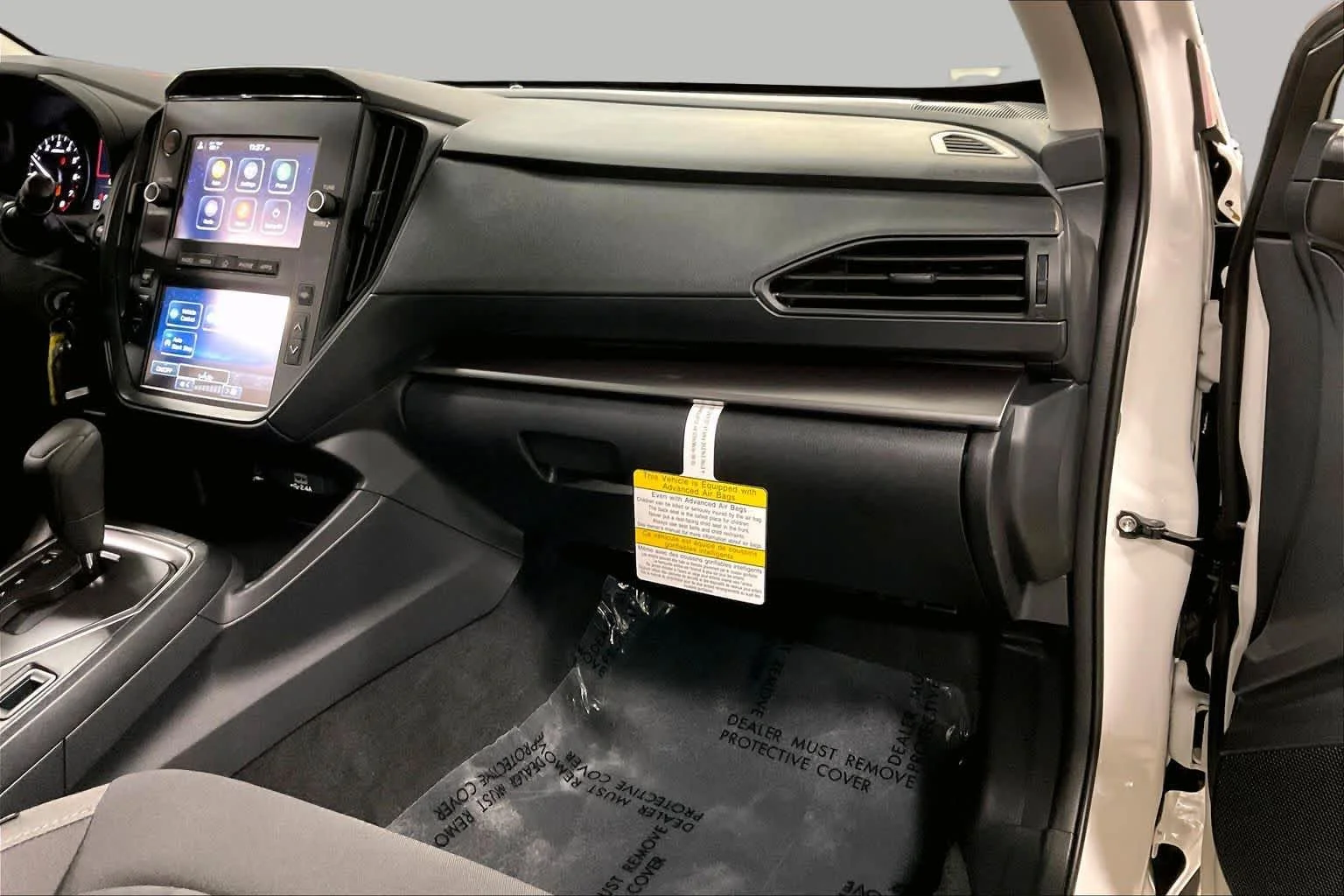Used 2025 Crystal White Pearl Subaru  image 18