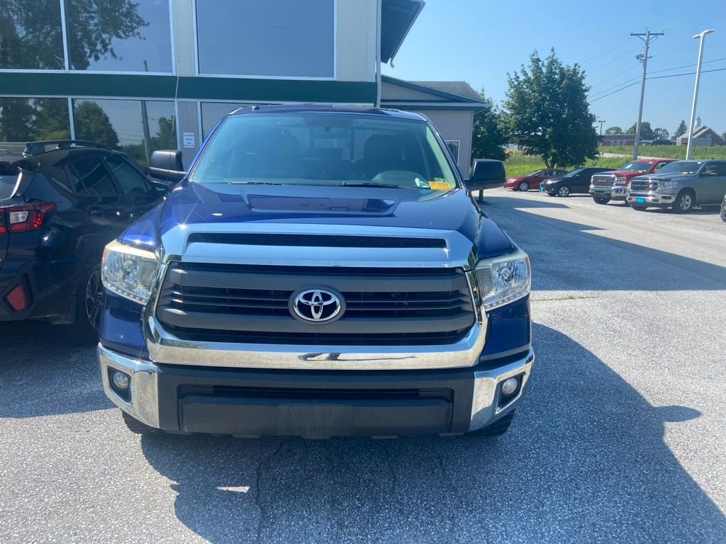 Used 2014 Blue Ribbon Metallic Toyota SR5 image 2