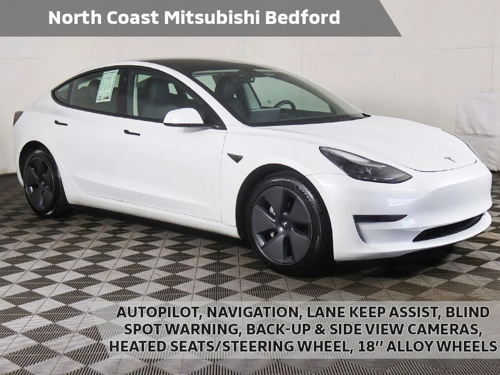 2023 Tesla Model 3 -'s photo