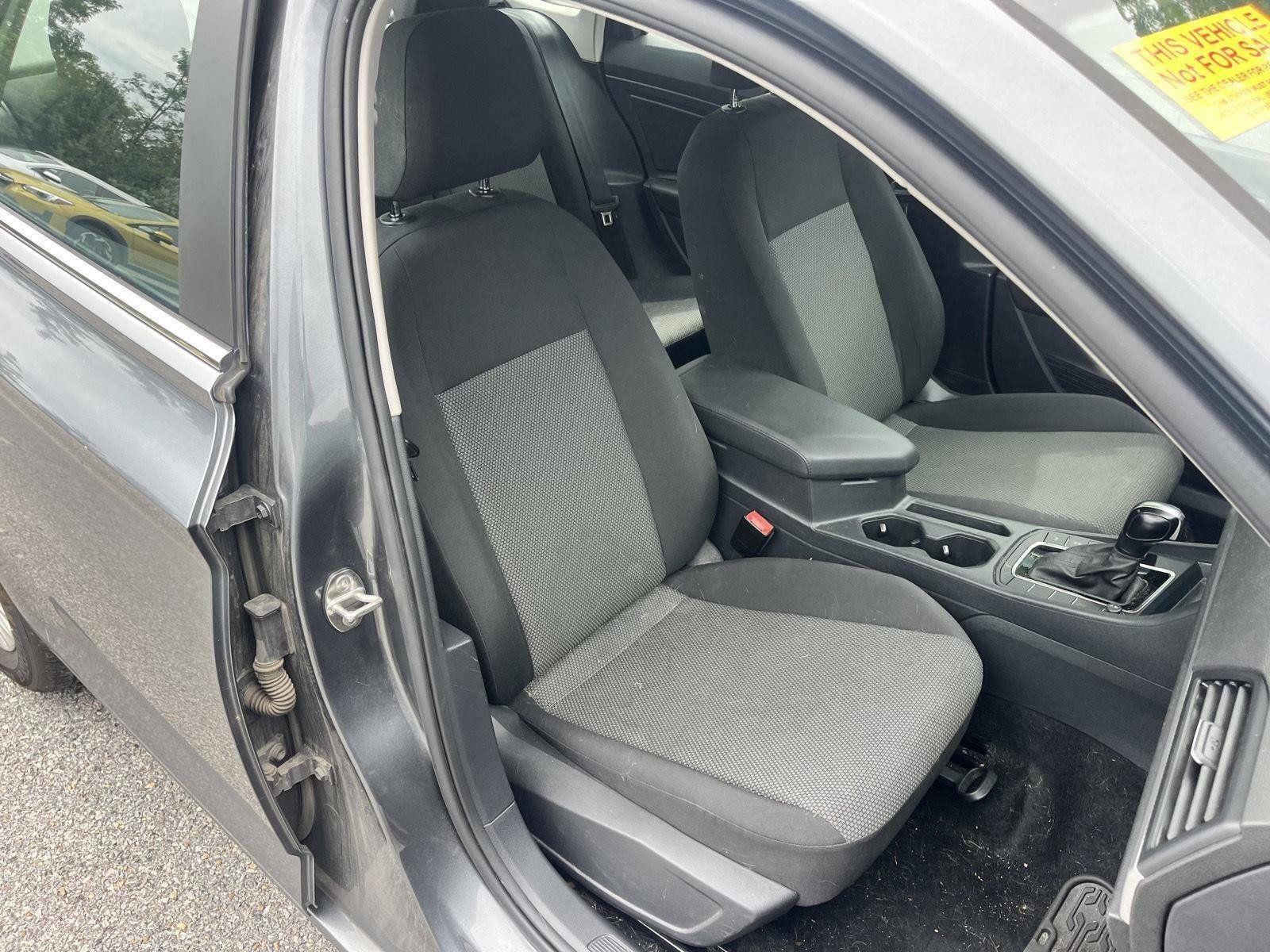 Used 2019 Platinum Gray Metallic Volkswagen S image 14