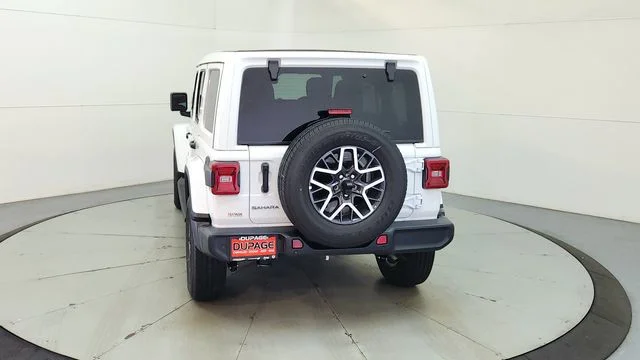 New 2026 Bright White Clear-Coat Exterior Paint Jeep Sahara image 8