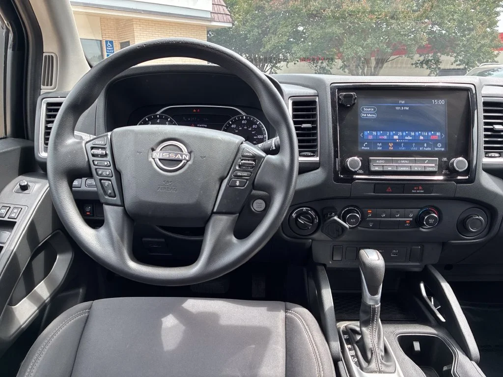 Used 2022 Blue Nissan SV image 20