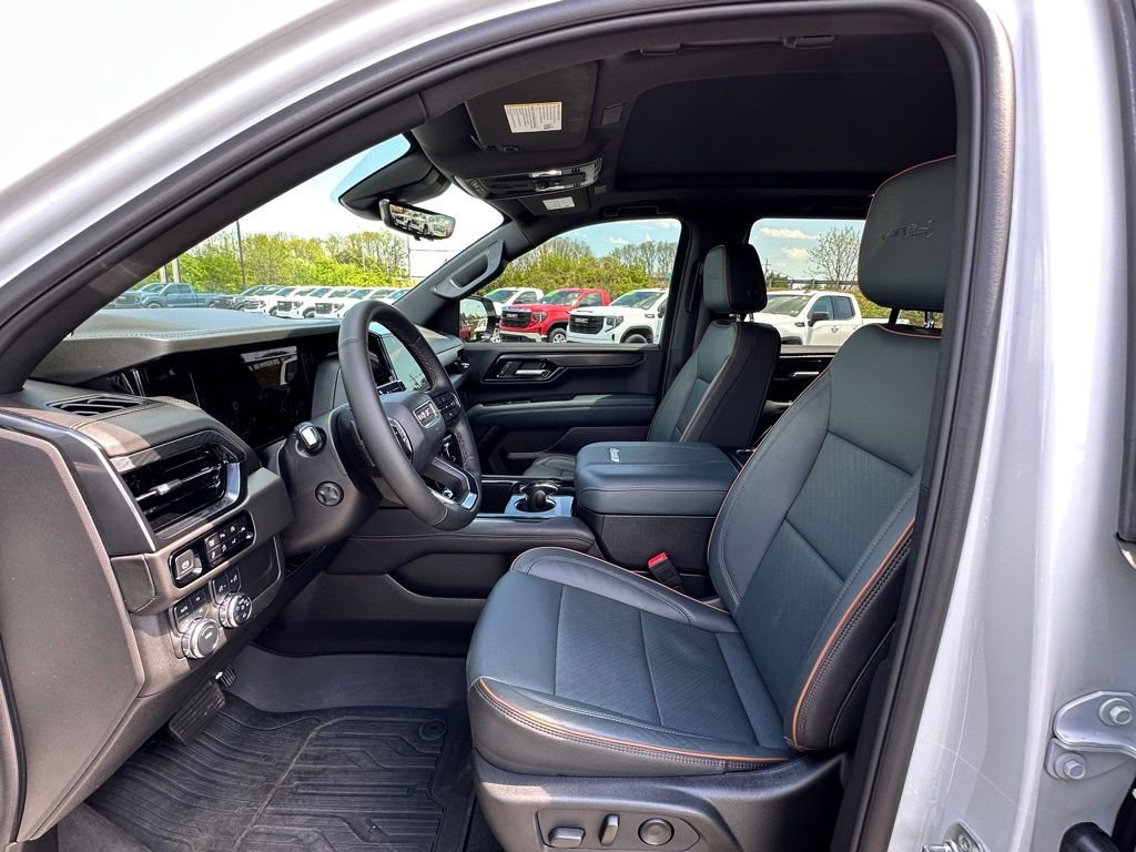 Certified Used 2025 Summit White GMC AT4 image 18