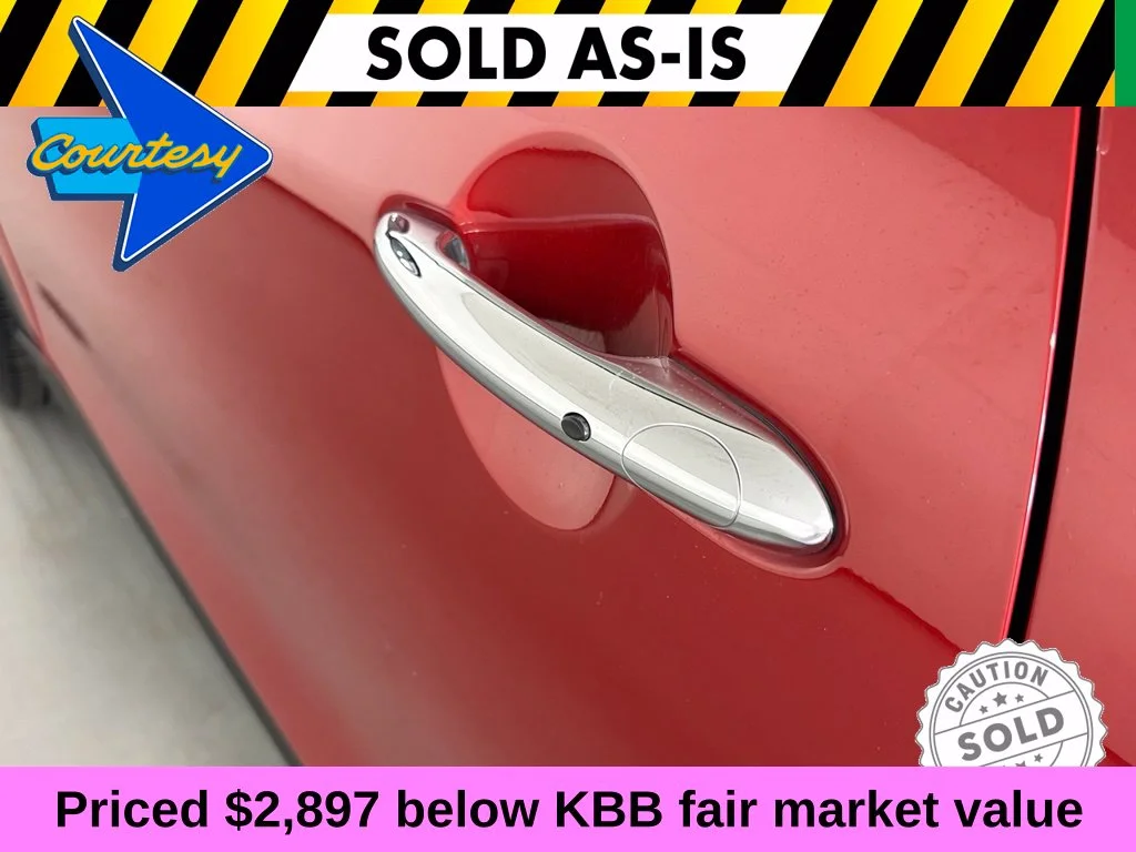 Used 2015 Red MINI Base image 12