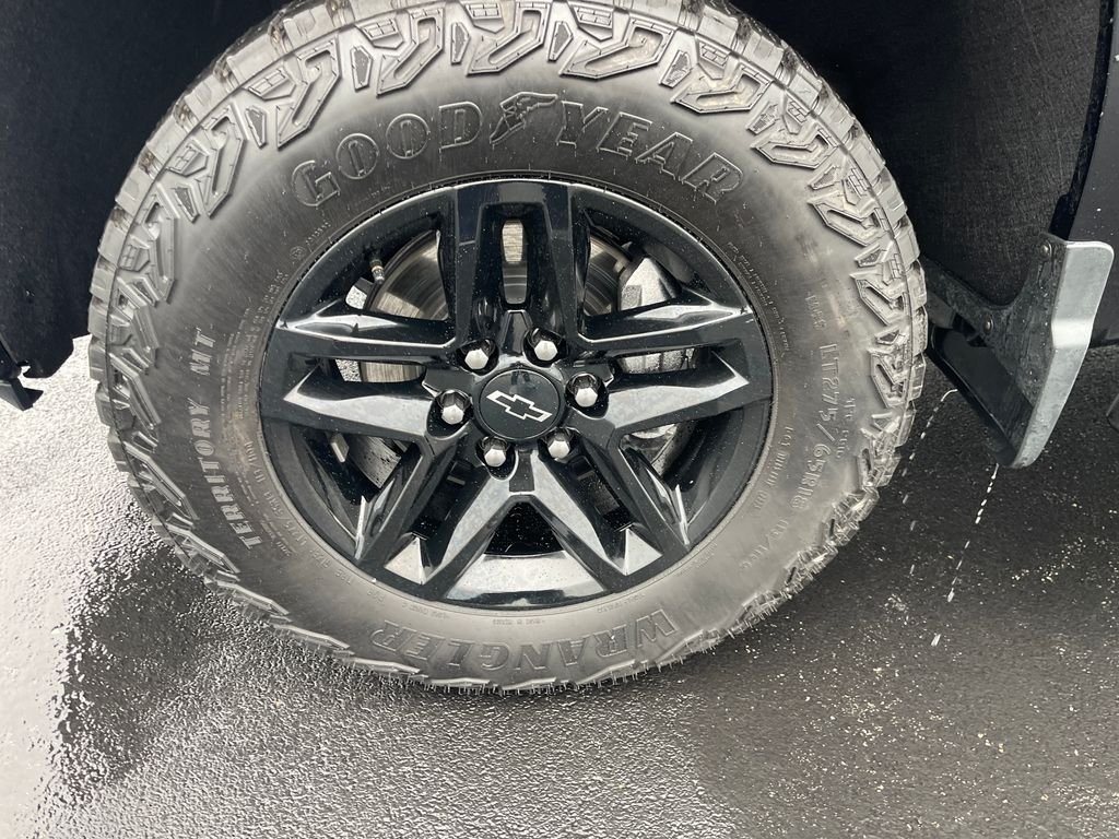 Certified Used 2026 Black Chevrolet Custom Trail Boss image 11
