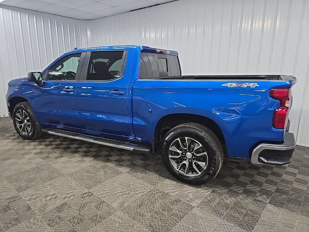 Used 2024 Glacier Blue Metallic Chevrolet LT image 4
