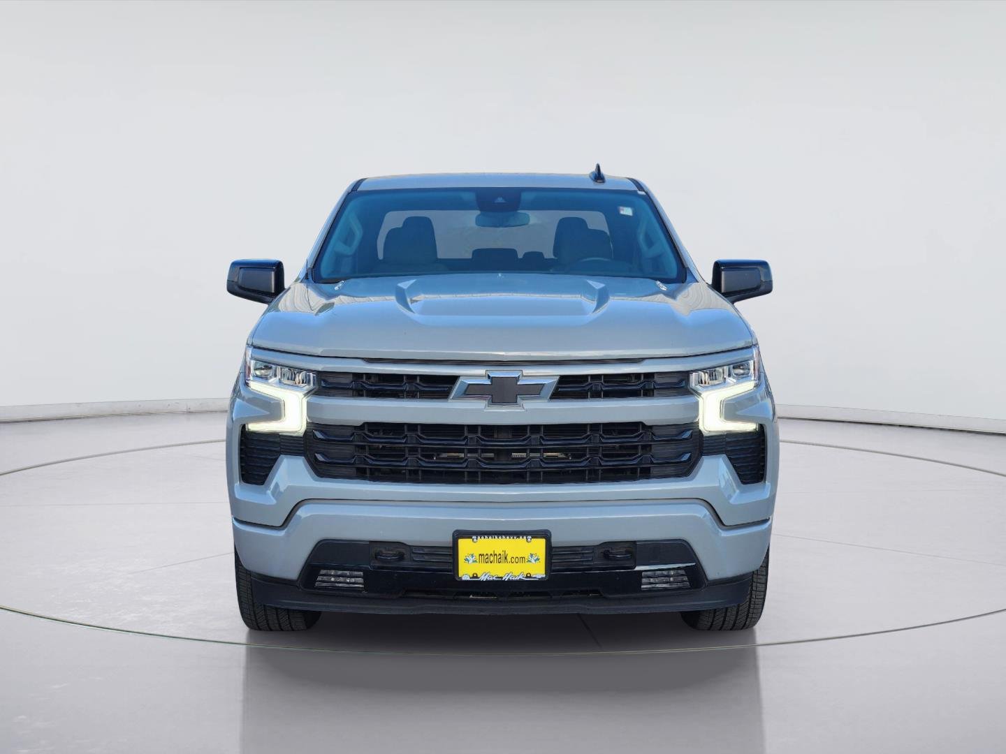 2025 Chevrolet Silverado 1500 photo 2 of 34