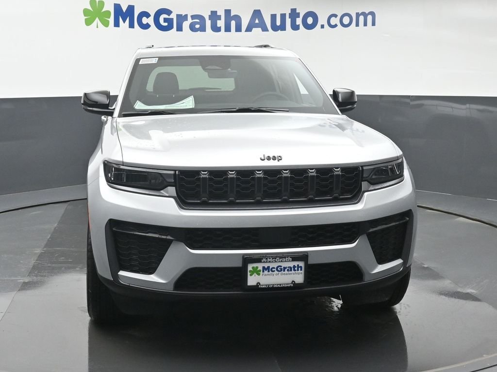 New 2026 Silver Zynith Jeep Altitude image 5