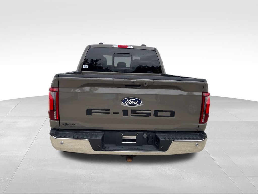 Used 2025 Gray Ford Lariat image 4