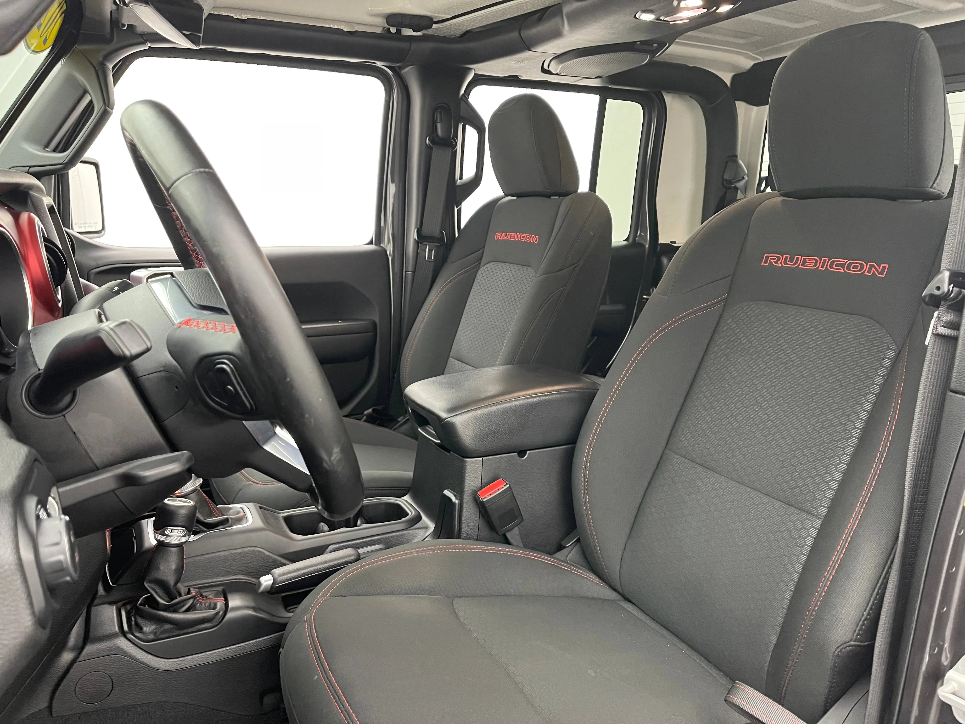 Used 2021  Jeep Rubicon image 17