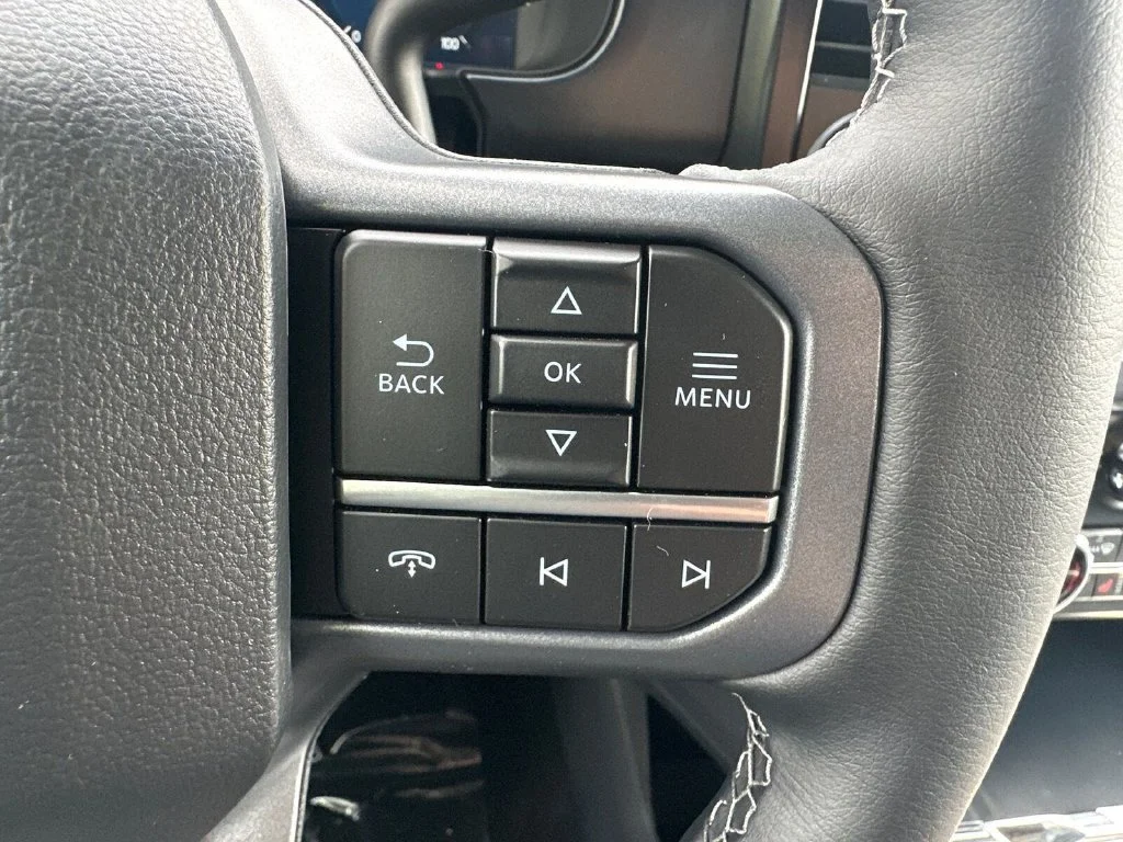 New 2027 Black Ford Lariat image 19
