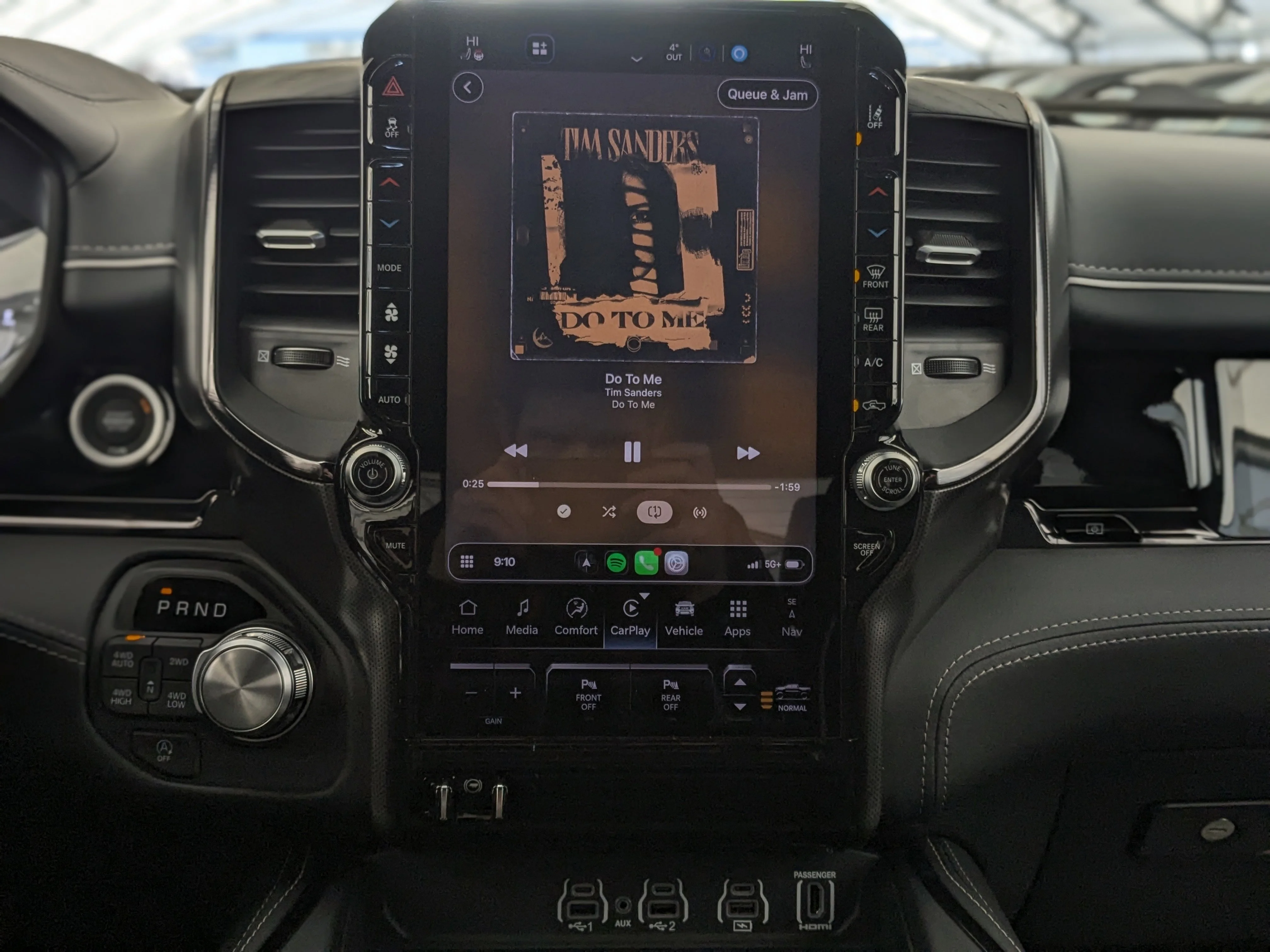 New 2026 Black RAM Limited - Night Edition - Level A Equip - Pano Sunroof - 5.7L V8 HEMI image 21